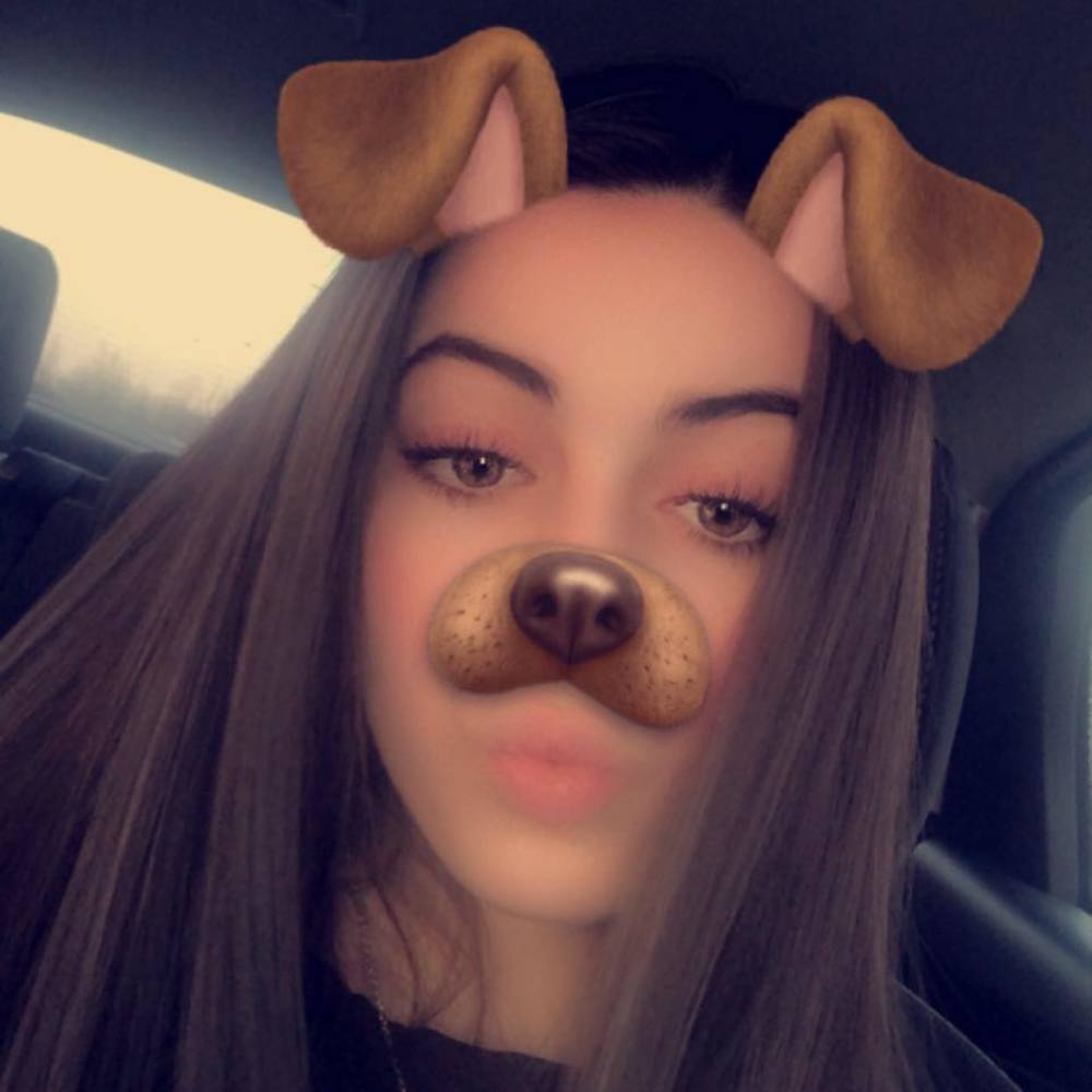 Meet your Posher, Ella